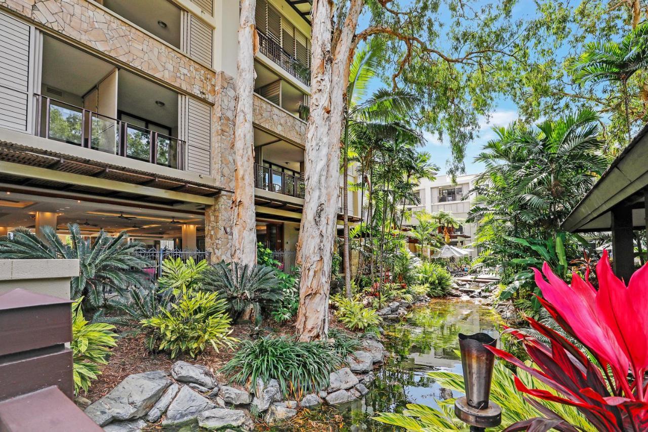 Private Apartments In The Temple Beachfront Resort Palm Cove Exterior photo